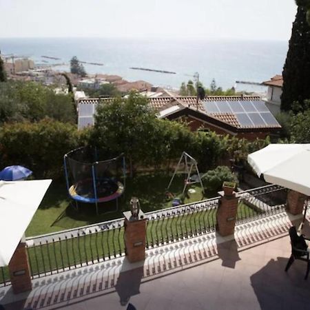 Dolcevita Rooms Arma di Taggia Dış mekan fotoğraf